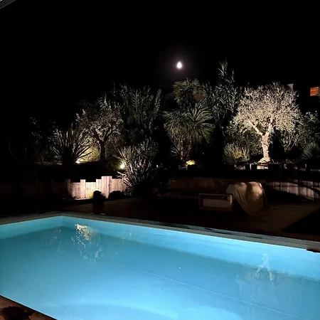 Villa, 700 M Villa Hyères