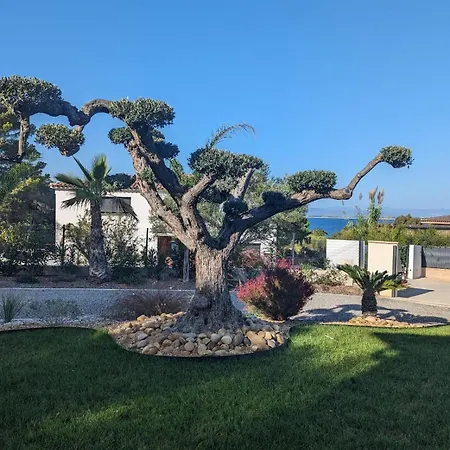 Villa Villa, 700 M Hyères