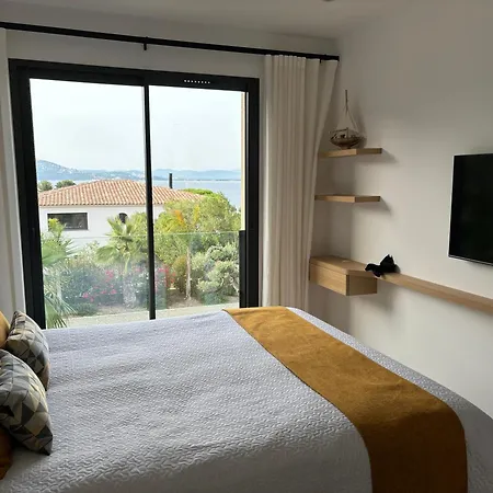 Villa, 700 M Villa *